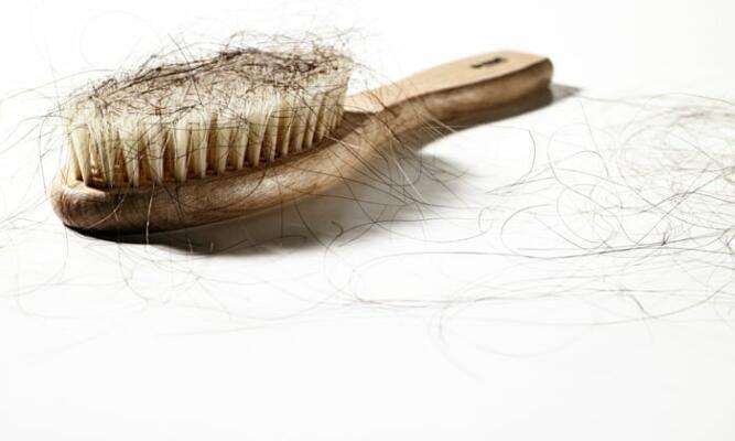 comb hair loss