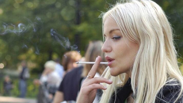 smoking in women